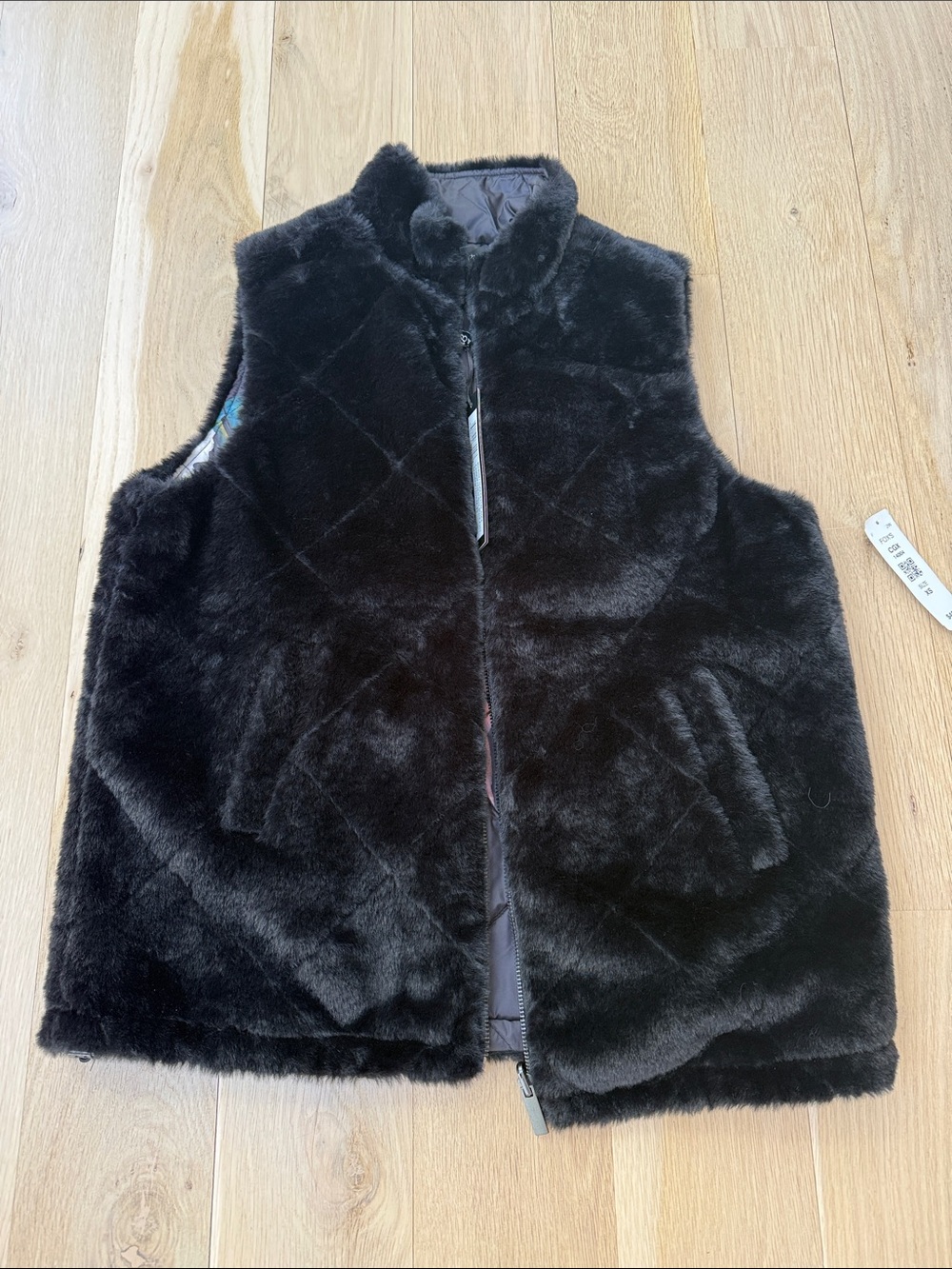 CHARLIE B Black Faux Fur Vest with Front Zipper